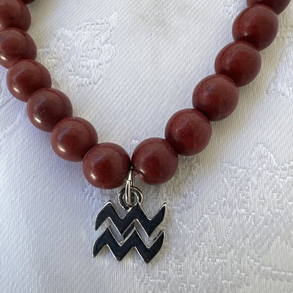 Madison Tyler Dark Orange Stretch Stackable Beaded Bracelet NWT - Picture 5 of 7